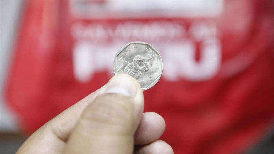 El último candidato a la Presidencia de Perú es elegido mediante lanzamiento de una moneda El último candidato a la Presidencia de Perú es elegido mediante lanzamiento de una moneda