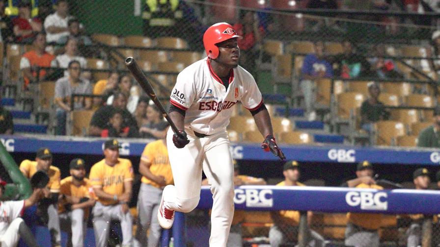 El Escogido vuelve a dar señales de vida al vencer a las Águilas El Escogido vuelve a dar señales de vida al vencer a las Águilas