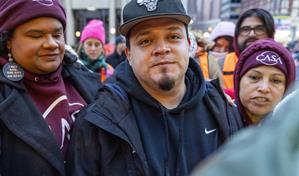 Una jueza de EE. UU. proh&iacute;be temporalmente volver a detener al salvadore&ntilde;o Kilmar &Aacute;brego