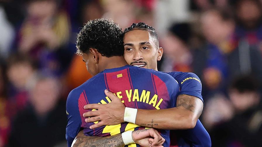 Un doblete de Raphinha hace más líder al Barça Un doblete de Raphinha hace más líder al Barça