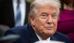 Trump ordena bloqueo total a los petroleros sancionados que entren y salgan de Venezuela