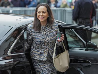 Corina Machado apoya incautación de petrolero venezolano por EEUU