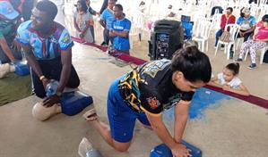 Defensa Civil capacita voluntarios en primeros auxilios por operativo navideño en Santiago