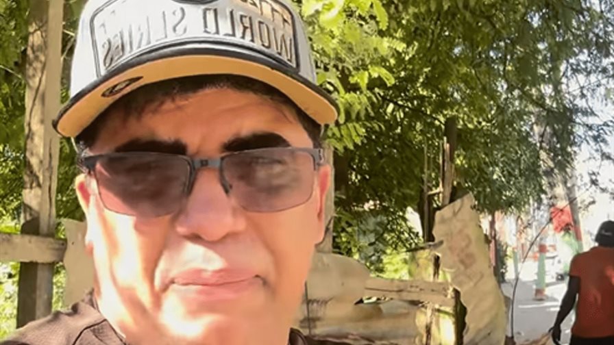 Dío Astacio advierte arrestos y multas por arrojar basura en espacios públicos Dío Astacio advierte arrestos y multas por arrojar basura en espacios públicos