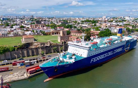El ferry moviliza a 44,590 visitantes al a&ntilde;o desde hace un cuarto de siglo