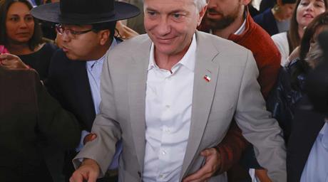 El ultraderechista Jos&eacute; Antonio Kast gana por amplio margen las presidenciales de Chile