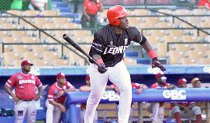 Video | Héctor Rodríguez conecta dos triples y los Leones escalan al cuarto puesto