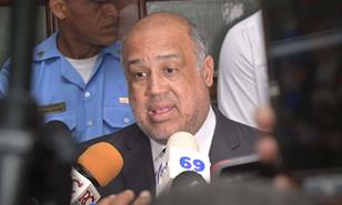 Abogado de Santiago Hazim reacciona a prisi&oacute;n de su defendido y afirma que fue por presi&oacute;n social