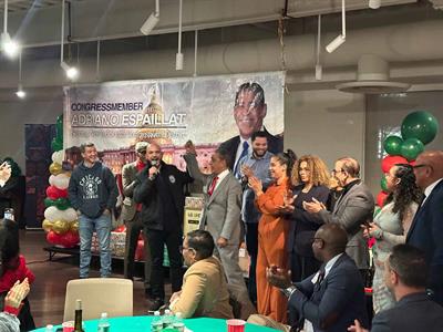 Adriano Espaillat anuncia candidatura reelección en Nueva York