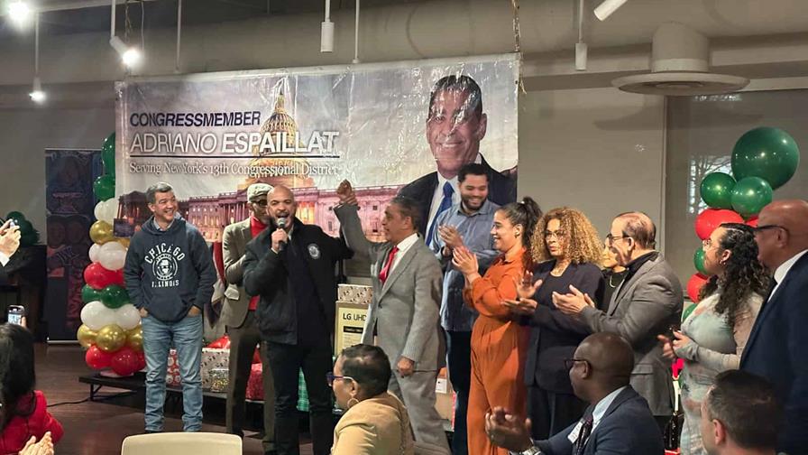 Adriano Espaillat se reelegir&aacute; como congresista en 2026 y recibe apoyo de los pol&iacute;ticos dominicanos