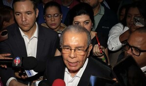 Danilo Medina cuestiona respuesta del Gobierno ante crisis econ&oacute;mica por guerra en Medio Oriente