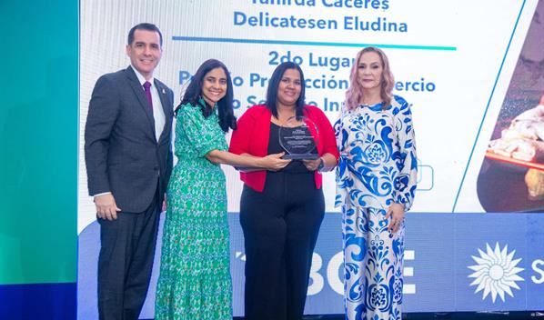 FDD vuelve a destacar en Premios BCIE-Solidarios a la Microempresa 2025