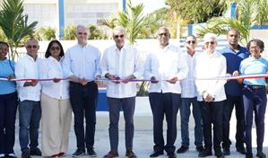 El Gobierno inaugura el Liceo Experimental UASD El&iacute;as Pi&ntilde;a