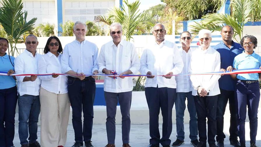El Gobierno inaugura el Liceo Experimental UASD Elías Piña