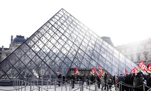 El Louvre, cerrado de nuevo este lunes por huelga