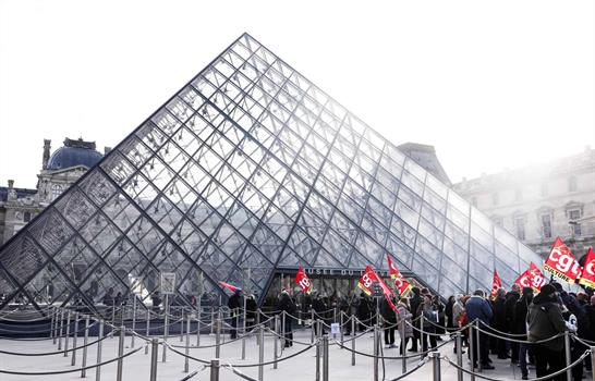 El Louvre, cerrado de nuevo este lunes por huelga