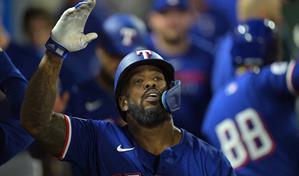 Adolis Garc&iacute;a firma con los Filis por un a&ntilde;o