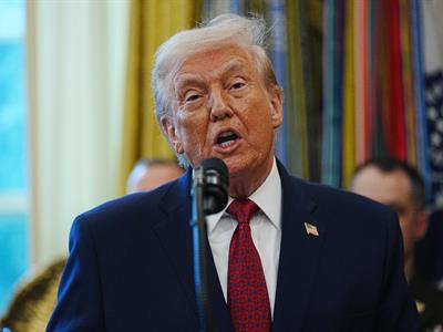 Trump dice que está más cerca de lograr acuerdo de paz en Ucrania