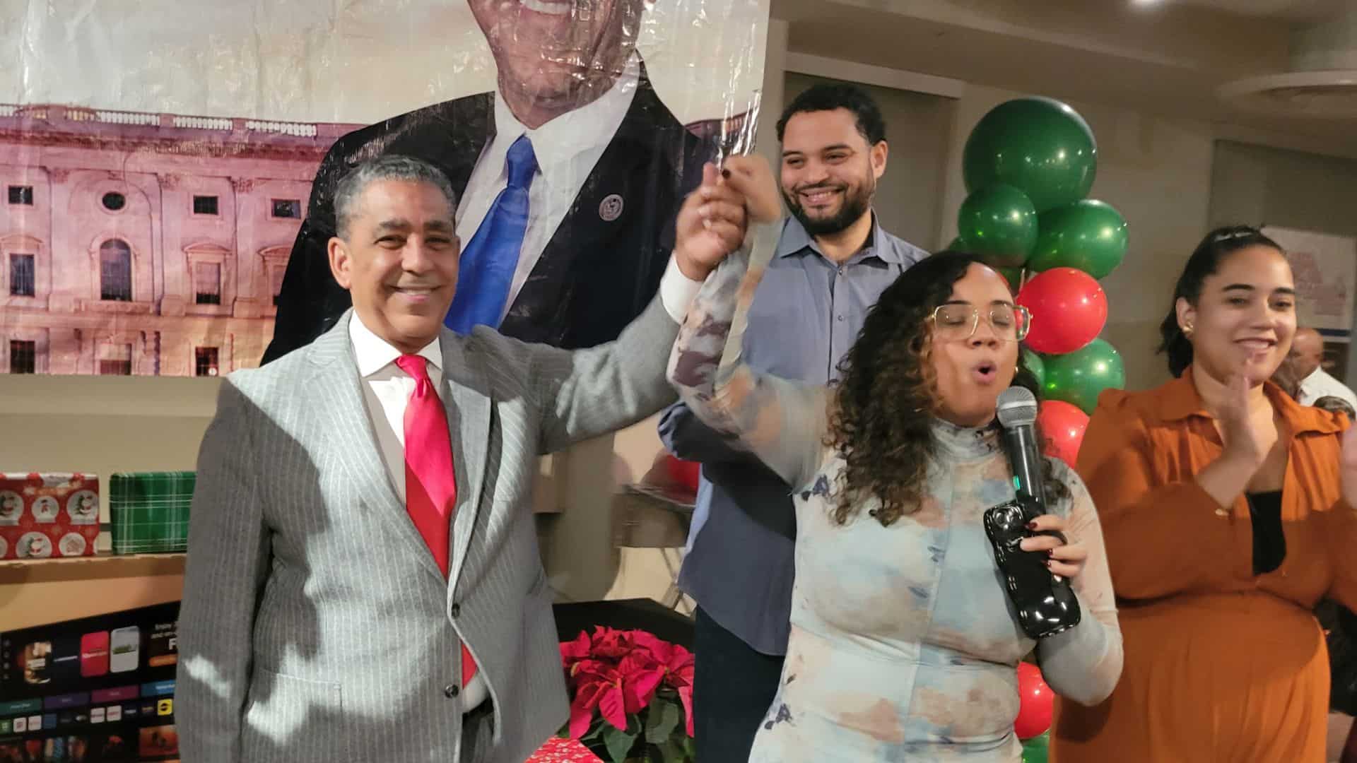 Carmen de la Rosa, concejal de NY, junto al congresista Adriano Espaillat.