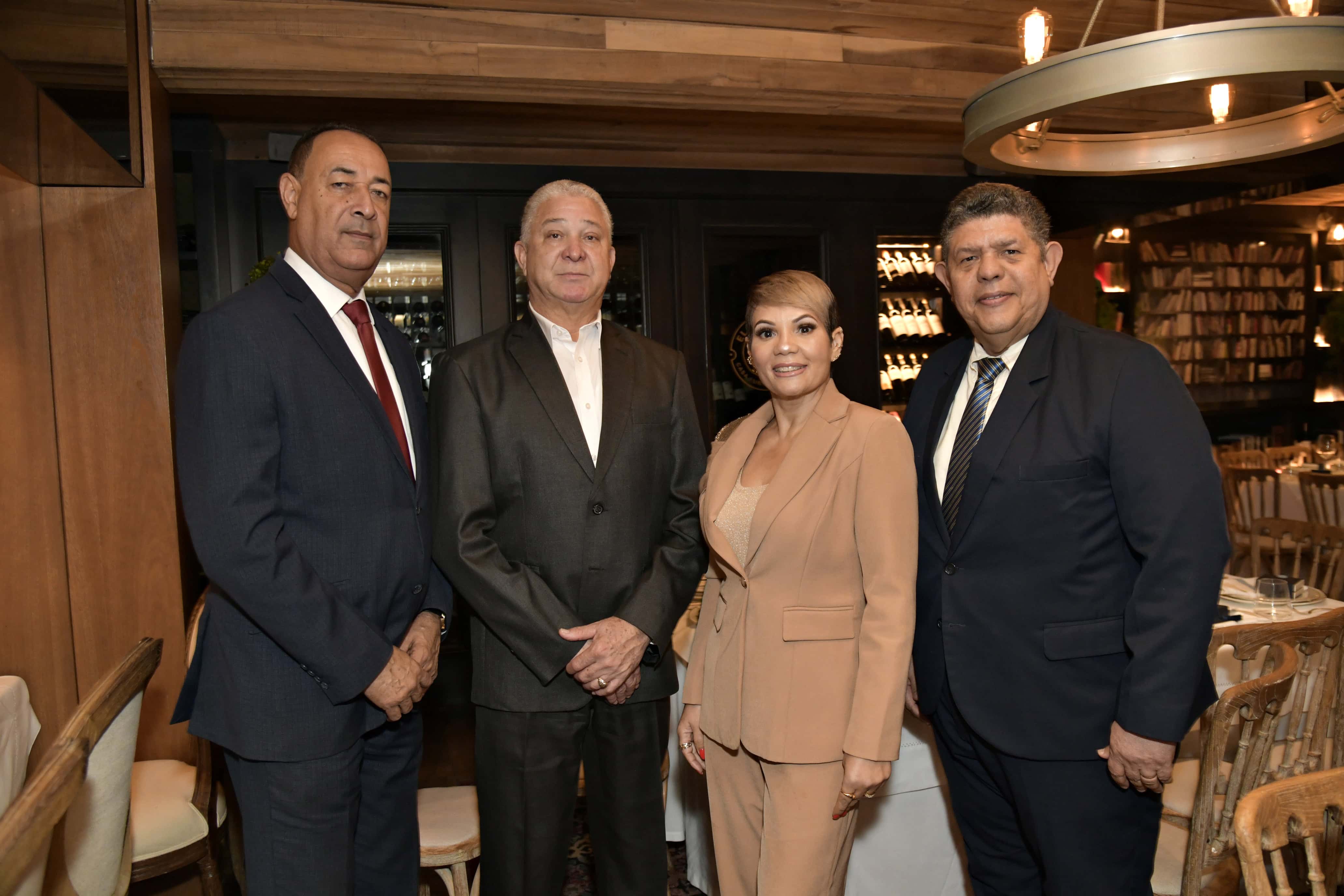 Abraham Brador, Juan Eligio Almonte, Luz Cabrera y Juan Bautista Tavares.