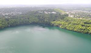 Analizan laguna nicarag&uuml;ense de Asososca debido a cambio de color y olor a azufre