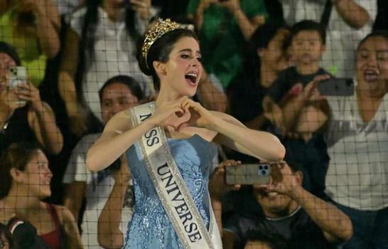 Cerca de 350 mil acompa&ntilde;an a Miss Universo F&aacute;tima Bosch en eventos de recibimiento en M&eacute;xico