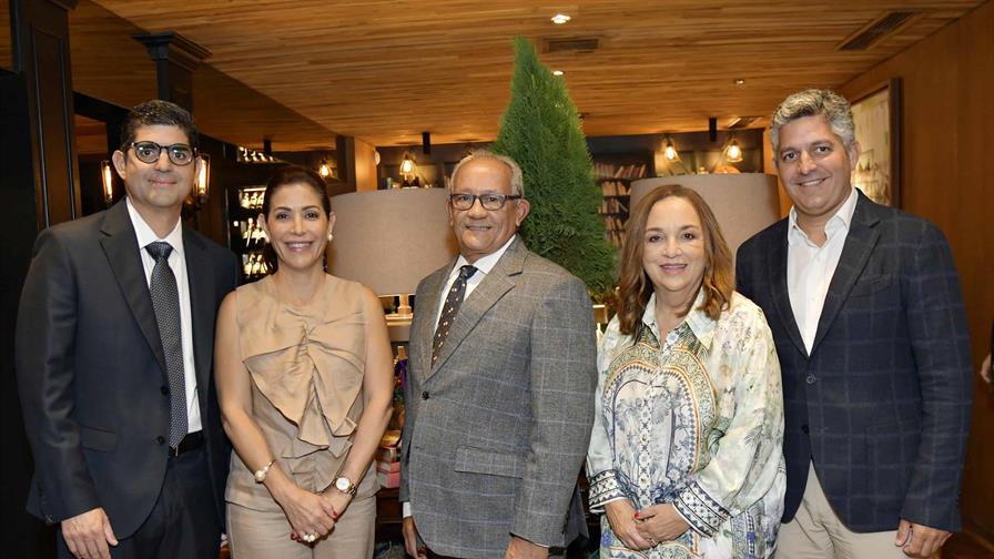 Con motivo de festividades navideñas Blandino agasaja delegaciones diplomáticas acreditadas en RD Con motivo de festividades navideñas Blandino agasaja delegaciones diplomáticas acreditadas en RD