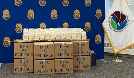 Decomisan 300 libras de metanfetamina ocultas en un cami&oacute;n cargado de lechosas en NY