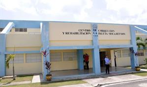 Dictan presentaci&oacute;n peri&oacute;dica contra siete agentes penitenciarios por fuga de preso en Moca