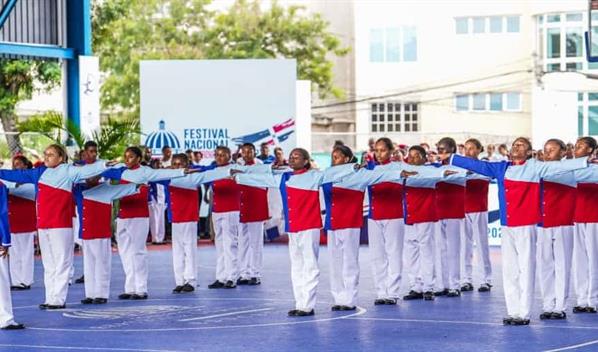 Inefi celebra Festival Nacional de Marcha Escolar Nivel Primario 2025
