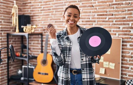 El resurgimiento del vinilo: un fen&oacute;meno impulsado por la generaci&oacute;n Z