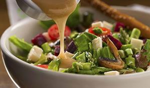 Alerta sanitaria en EE. UU. por retiro de aderezos contaminados con material pl&aacute;stico