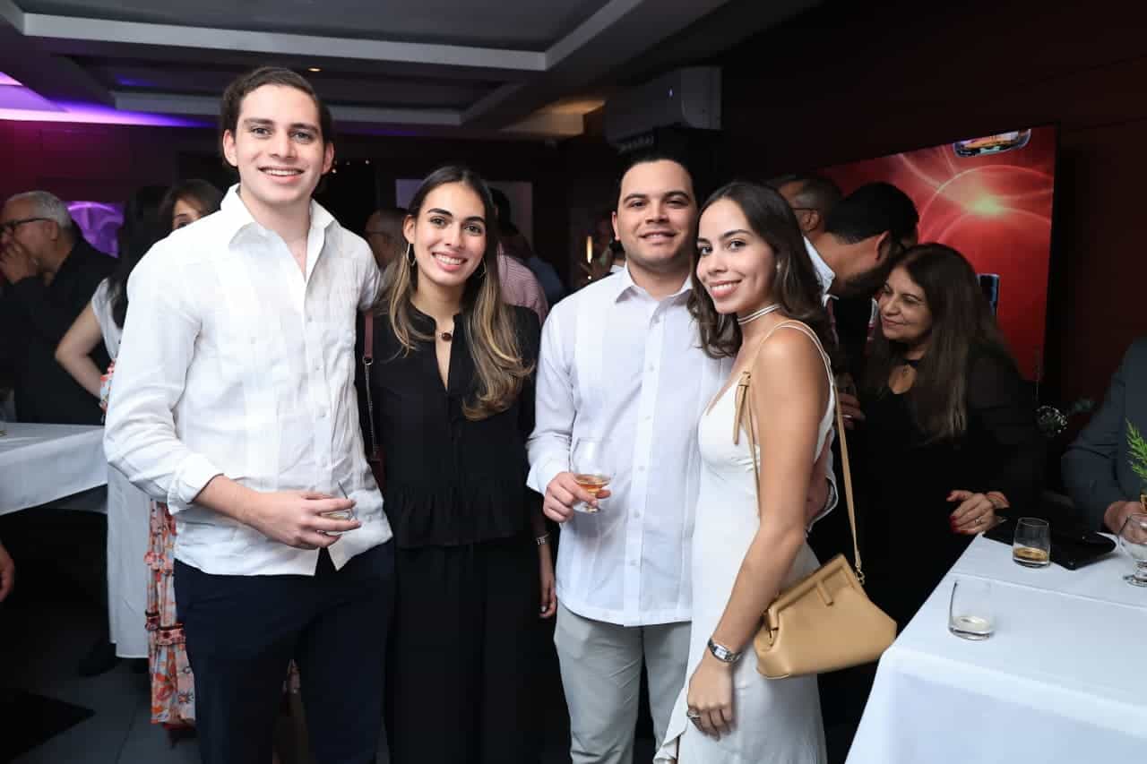 Daniel Hiraldo, Andrea Rodr&iacute;guez, Carlo Lulo y Laura Hiraldo.