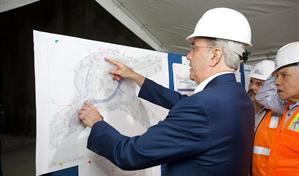 Abinader supervisa la noche de este martes trabajos del t&uacute;nel de la Plaza de la Bandera