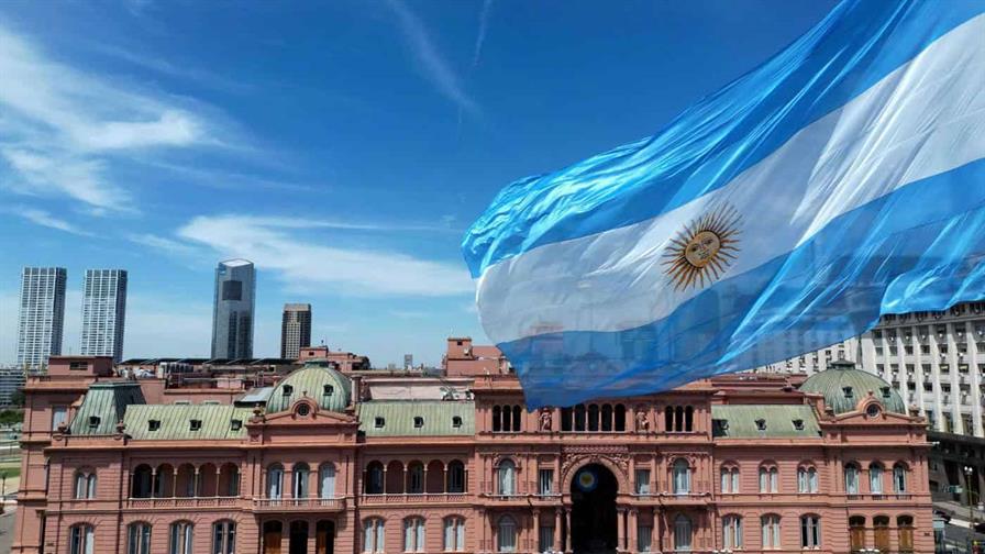 Argentina recorta casi 60 mil empleos públicos entre 2024 y 2025 Argentina recorta casi 60 mil empleos públicos entre 2024 y 2025