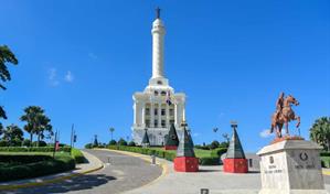 Avanzan los trabajos de intervenci&oacute;n en el Monumento a los H&eacute;roes de la Restauraci&oacute;n de Santiago