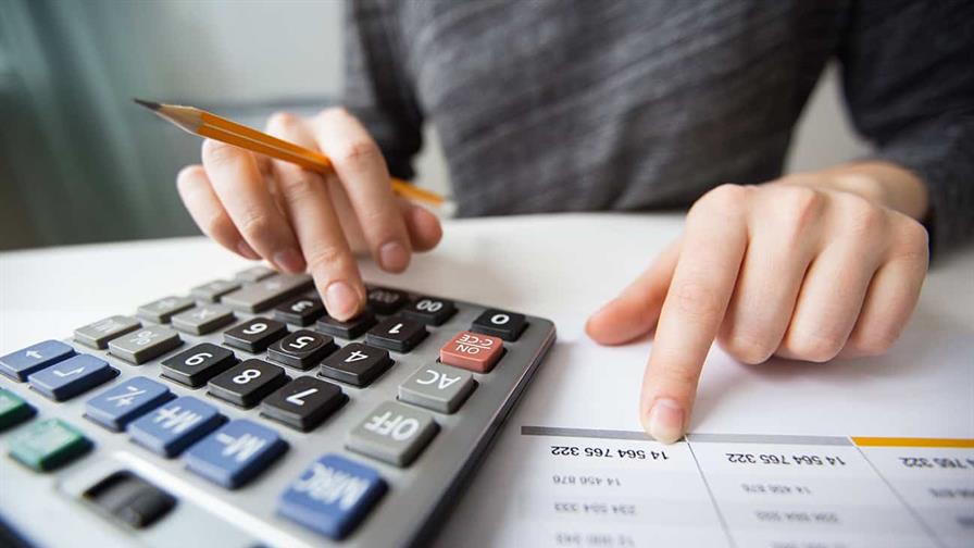 Presión tributaria: mitos, distorsiones y la necesidad de una transformación real Presión tributaria: mitos, distorsiones y la necesidad de una transformación real