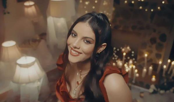 Monitor Latino sit&uacute;a canci&oacute;n de Cristina Casado entre las m&aacute;s escuchadas