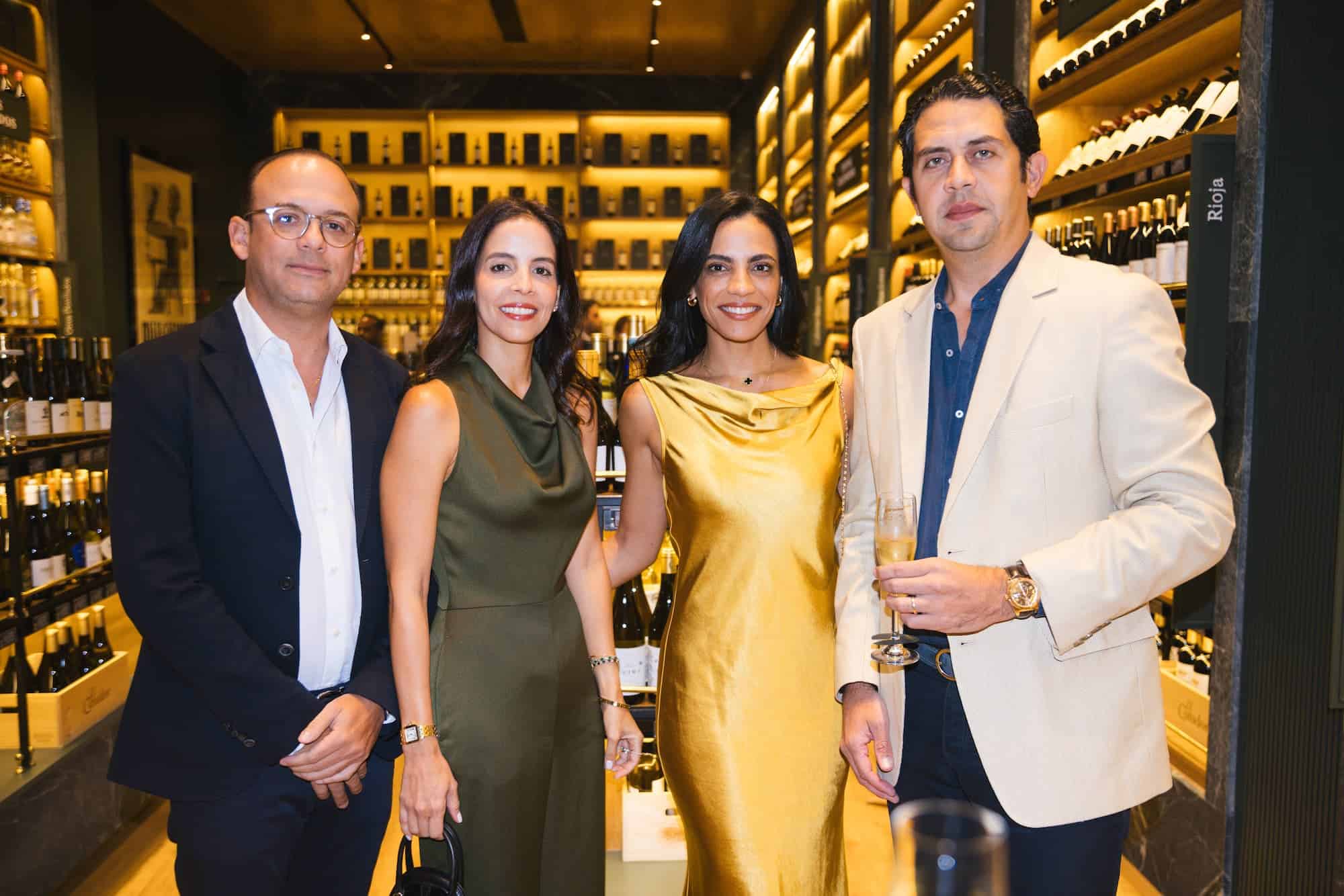 Marco Perell&oacute;, Alexandra Capell&aacute;n, Claudia Rivas y Carlos Cabrera.