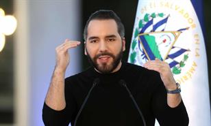 Presidente Bukele responde a Hillary Clinton sobre acusaciones de brutalidad en megac&aacute;rcel