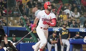 Video | Jos&eacute; Marmolejos conecta doble y el Escogido divide honores con las &Aacute;guilas