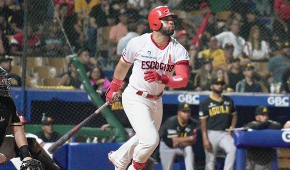 Video | Jos&eacute; Marmolejos conecta doble y el Escogido divide honores con las &Aacute;guilas