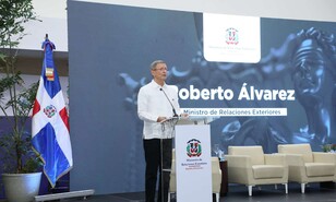 Comisiones del Congreso citar&iacute;an al canciller para explicar acuerdo de recibir deportados