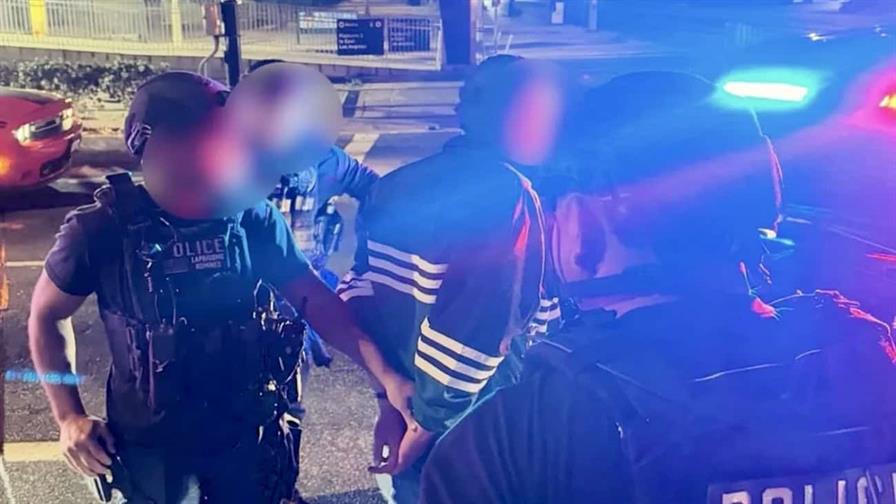 Cámaras captan arresto de Nick Reiner por el asesinato de sus padres Cámaras captan arresto de Nick Reiner por el asesinato de sus padres