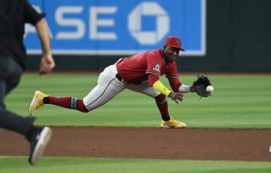 Perdomo emerge como el titular del campo corto del Cl&aacute;sico ante bajas y dudas