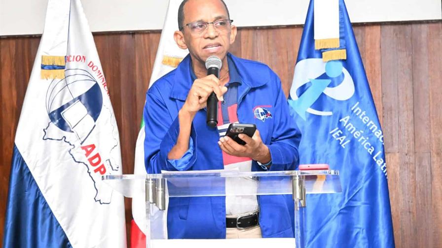 Corriente Magisterial Juan Pablo Duarte pide a Abinader retirar proyecto de fusi&oacute;n del Minerd–MESCyT