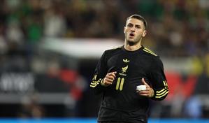 El delantero Santiago Gim&eacute;nez ser&aacute; operado y no volver&aacute; a jugar hasta febrero