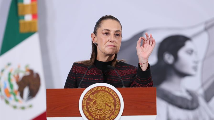 Sheinbaum no ve riesgo de invasión de EE.UU. a México y descarta llamada a Trump Sheinbaum no ve riesgo de invasión de EE.UU. a México y descarta llamada a Trump