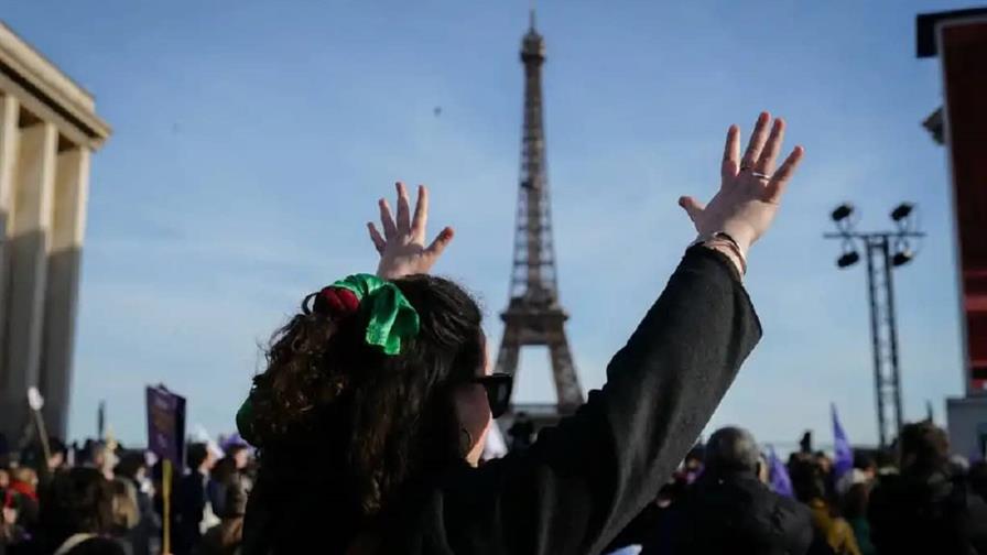 Francia rehabilita a las mujeres condenadas por abortar antes de su despenalización Francia rehabilita a las mujeres condenadas por abortar antes de su despenalización