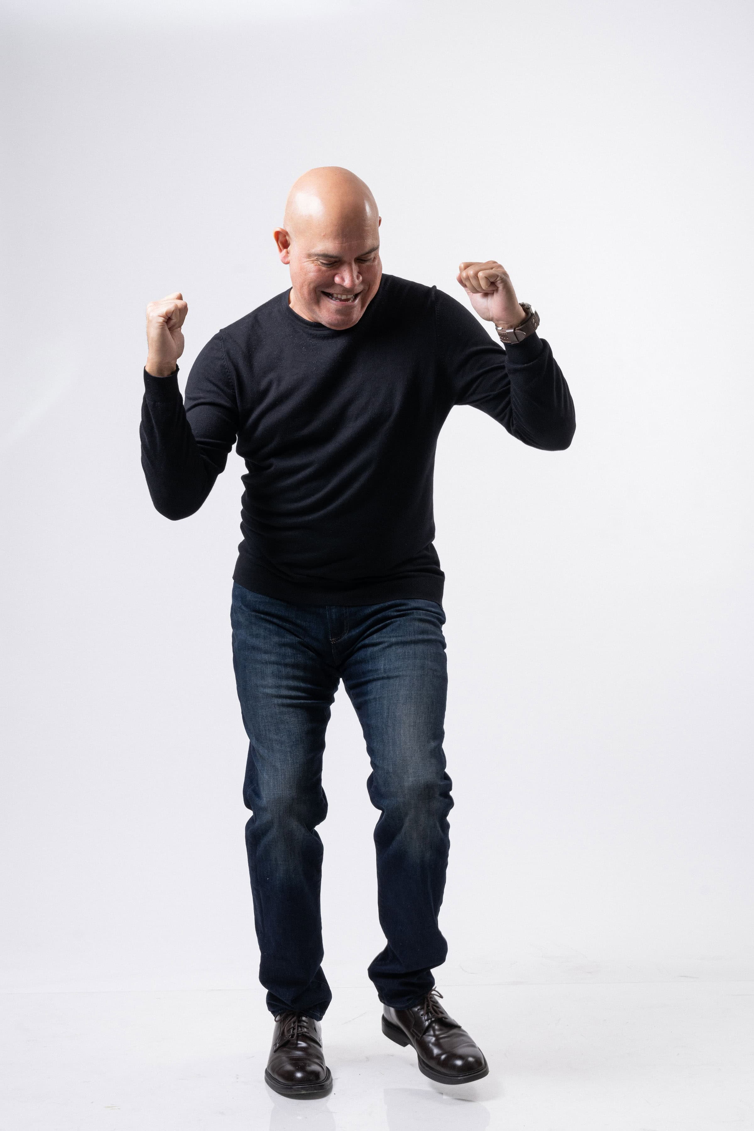 El maestro Amaury Sánchez, dirige y produce el concierto.